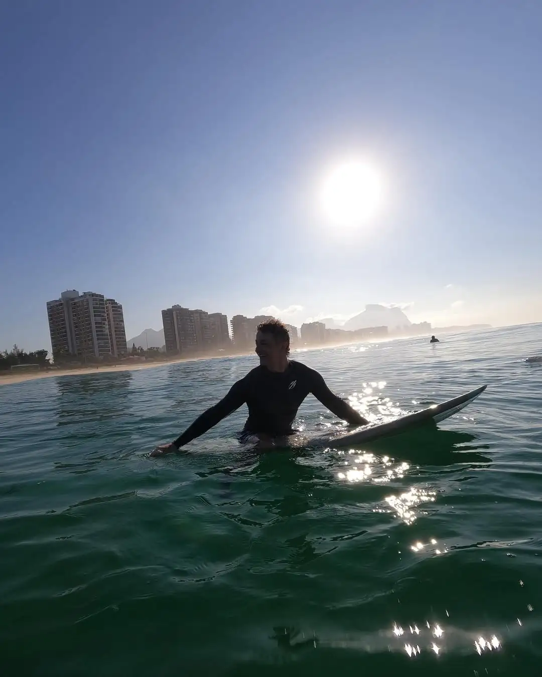 “Num é, não curto”, respondeu o músico. Ao resgatar a lembrança, Lucas Lima acrescentou “Aqueles tais inegociáveis”, escreveu. (Foto: Instagram)