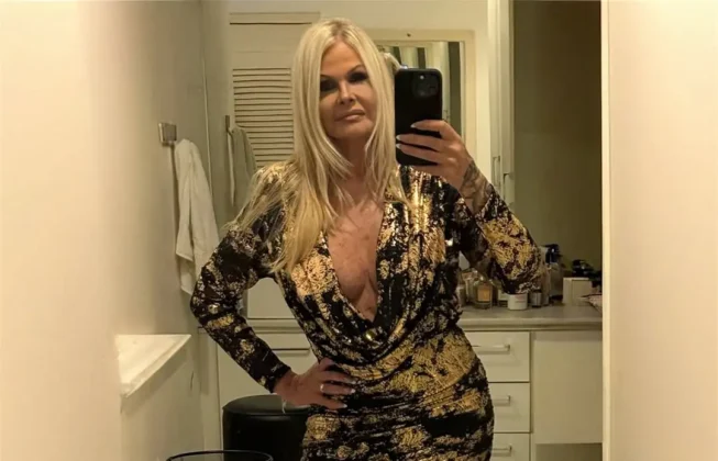 Monique Evans revela o que realmente &eacute; a &ldquo;sala &iacute;ntima&rdquo; da mans&atilde;o &agrave; venda (Foto: Instagram)